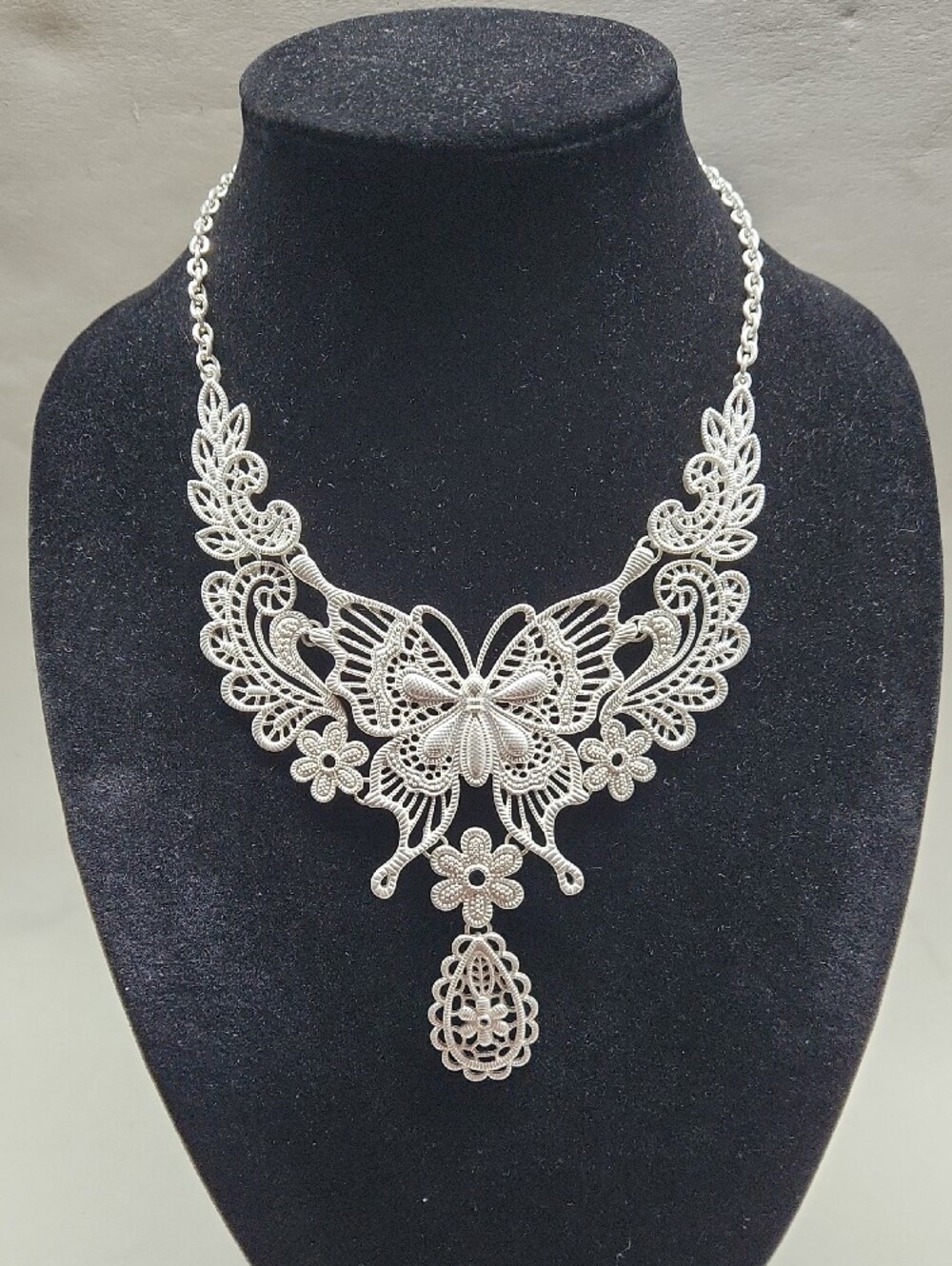 Unbranded Statement Necklace Bundle - - Picture 9 of 9